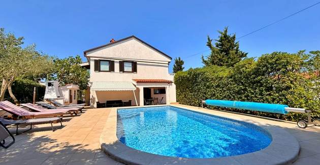Apartman Željko A4 s bazenom i terasom