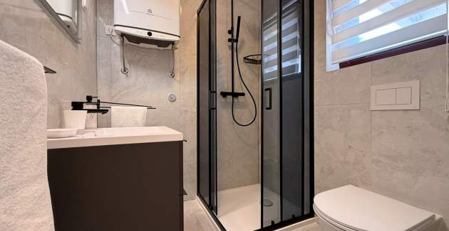 Apartman Željko A2 s bazenom