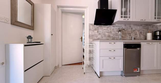 Apartman Željko A2 s bazenom