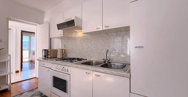 Apartman Dragica A4 – pogled more i balkon