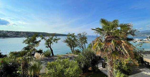 Apartment Gorisek 1 – Seafront, Sea View