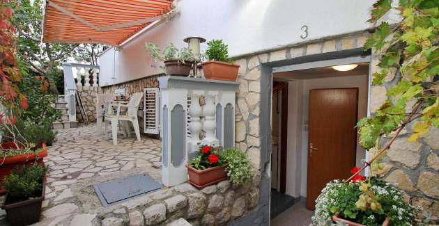 Apartment Horvat 3 – 240 m from the Sea