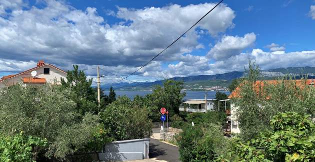 Apartment Horvat 3 – 240 m from the Sea