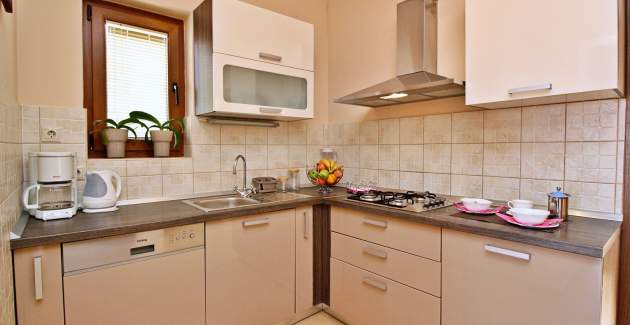 Apartment Ivanka A6 – Balcony and Sea View