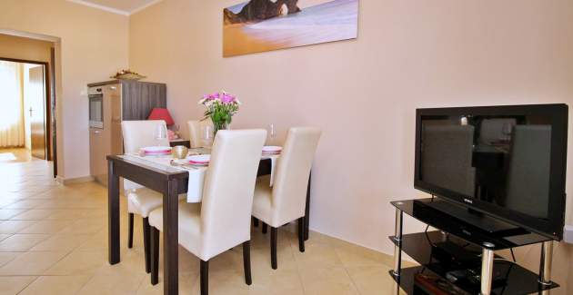 Apartment Ivanka A6 – Balcony and Sea View