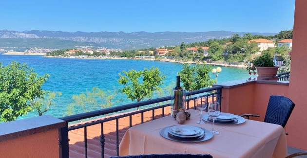 Apartment Koraljka 1 – Sea View