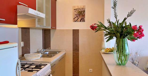 Apartment Koraljka 2 – Sea View