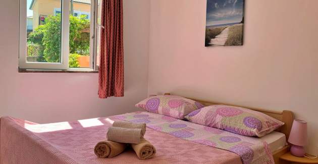 Apartment Koraljka 2 – Sea View