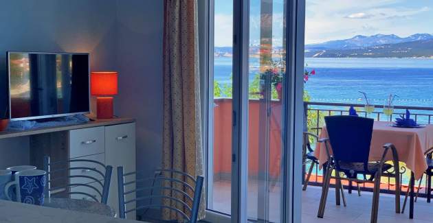 Apartment Koraljka 3 – Sea View