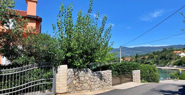 Apartment Koraljka 3 – Sea View