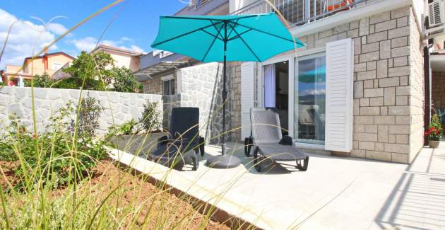 Seafront Studio Apartment Kristijan More