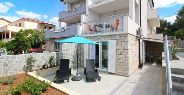 Seafront Studio Apartment Kristijan More