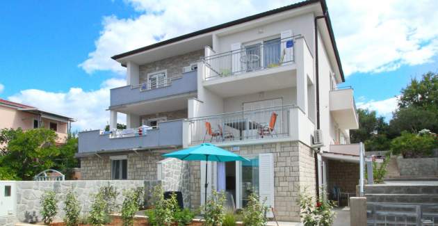 Seafront Studio Apartment Kristijan More