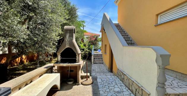 Apartment Mara A4 – Terrace and Garden View