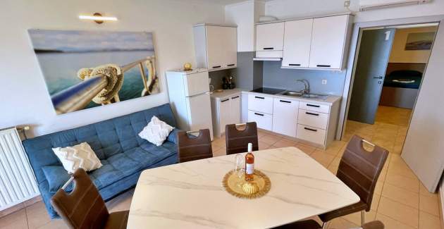 Apartment Neptun 1 – Sea View, 20 m from Sea