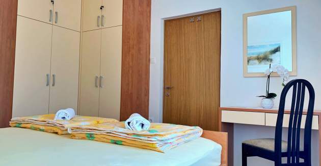 Apartment Nevenka 2 – 70 m from the Sea