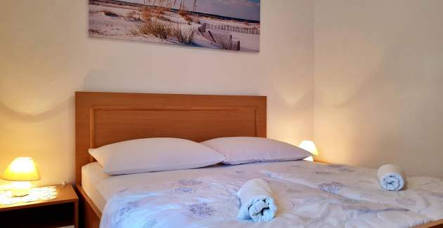 Apartment Nevenka 2 – 70 m from the Sea