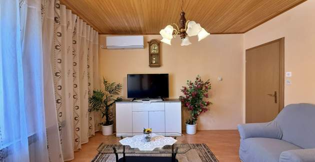 Appartamento Nevenka 3 – Vista mare, 70 m dal mare