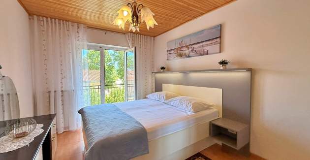 Appartamento Nevenka 3 – Vista mare, 70 m dal mare