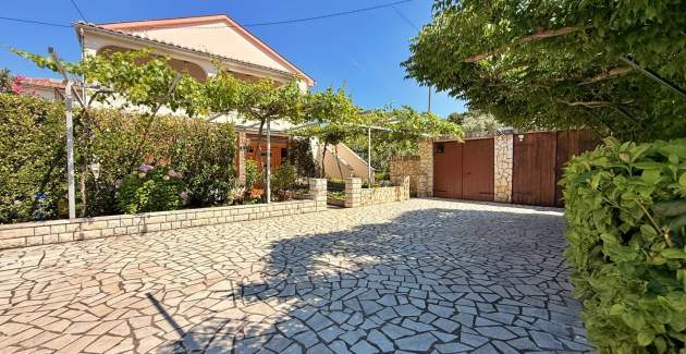 Apartment Nevenka P. – Sea View, 130 m from Sea