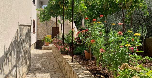 Appartamento Nevenka P. – Vista mare, 130 m dal mare