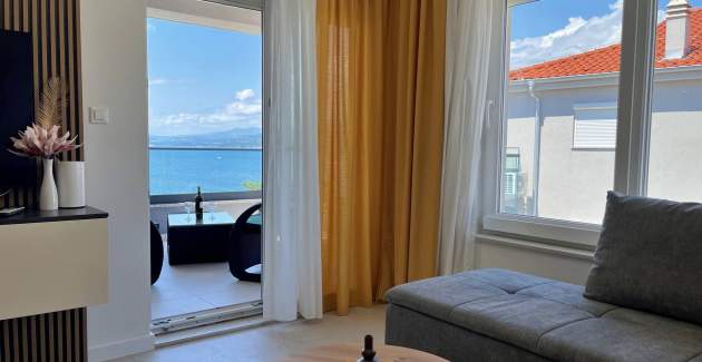Apartment Punta Silo A10 – Pool and Sea View