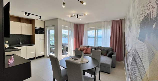 Apartment Punta Silo A9 – Pool and Sea View