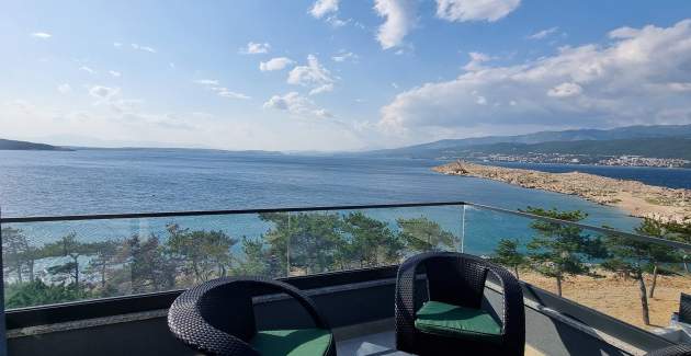 Apartment Punta Silo A8 – Pool and Sea View