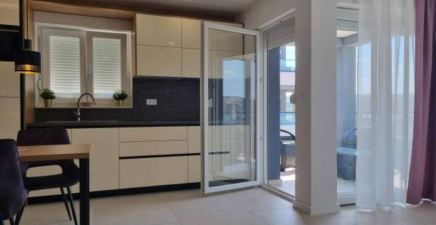 Appartamento Punta Silo B5 – piscina e vista mare