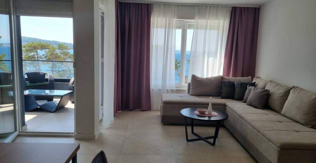 Appartamento Punta Silo B5 – piscina e vista mare