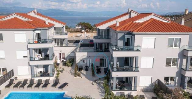 Studio Apartment Punta Silo A3 - Pool and Sea View