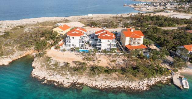 Apartment Punta Silo B1 – Pool and Sea View