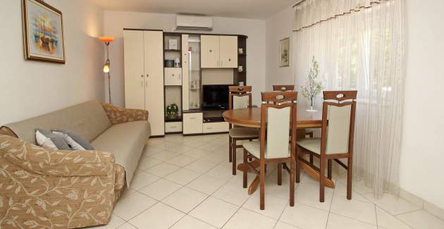 Apartment Radosna 1 – 300 m from Sea