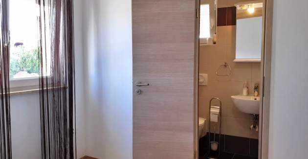 Apartment Rea – 220 m from Sea