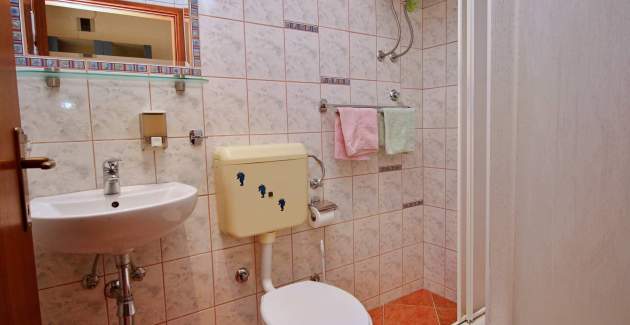 Studio Apartment Renata with Balcony