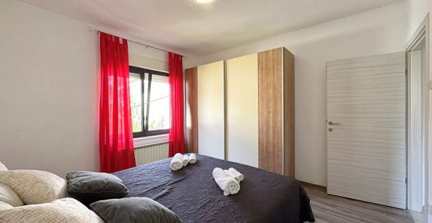 Apartment Rozi – Sea View and Balcony