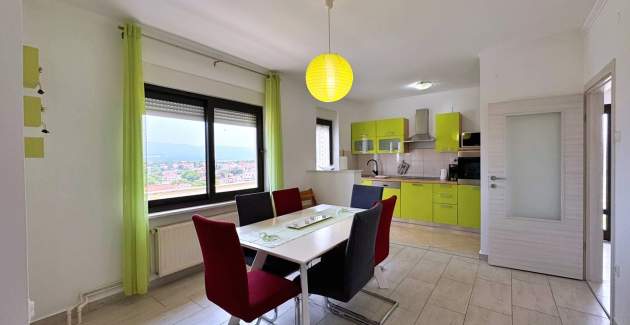 Apartment Rozi – Sea View and Balcony