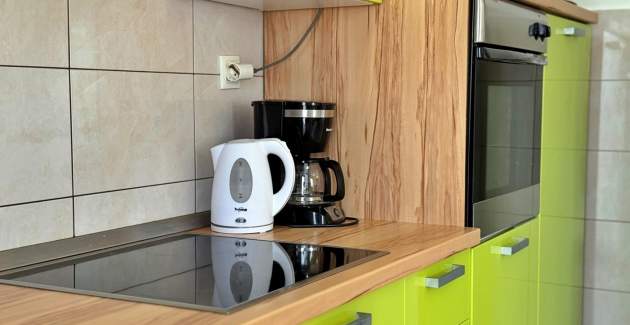 Apartment Rozi – Sea View and Balcony