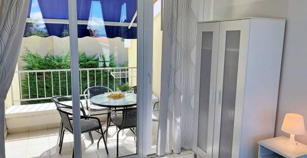 Apartment Savic A4 – 90 m from the Beach