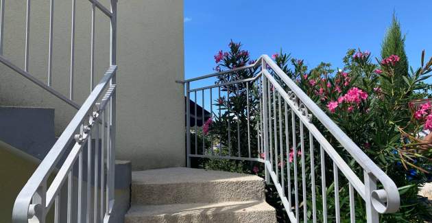 Apartment Savic A4 – 90 m from the Beach