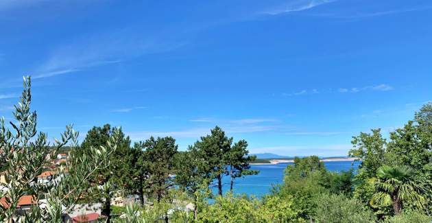 Apartment Savic M – 90 m from the Beach with Sea ​​View