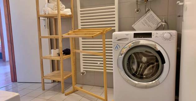 Apartment Savic M – 90 m from the Beach with Sea ​​View