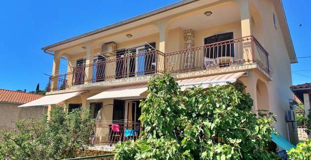 Appartamento Santic M – vista mare