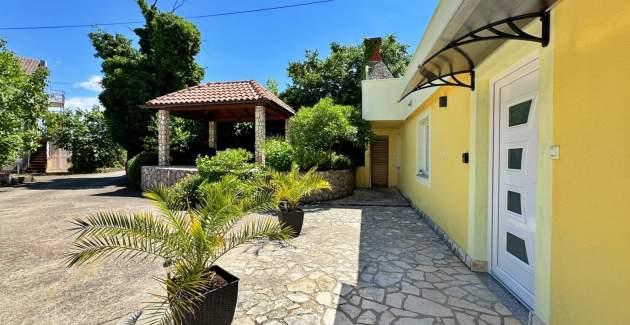 Top Apartment 1 – Pet- and Wheelchair-Friendly