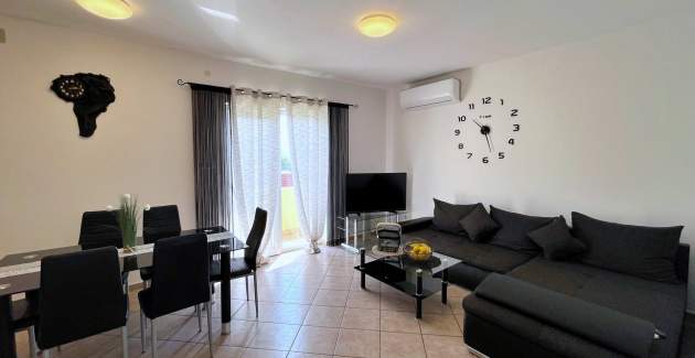 Top Apartment 3 – with Panoramic Sea View