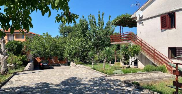 Appartamento Viola – terrazza e vista cortile