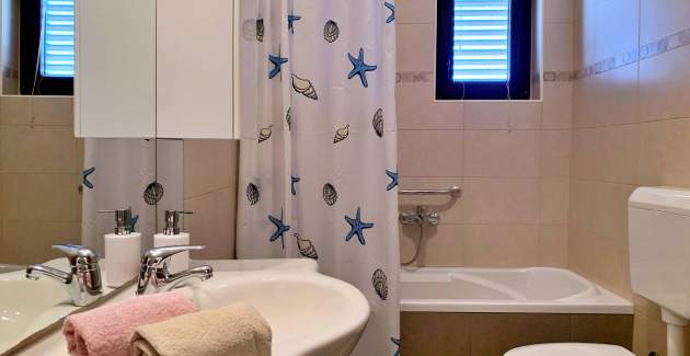 Appartamento Viola – terrazza e vista cortile