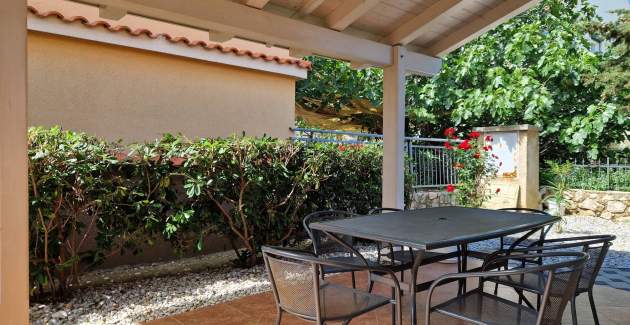 Apartman Brnic AQ P – s natkrivenom Terasom, 90 m od Plaže