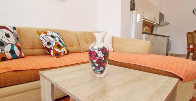 Apartment Dorcic AQ 1 - central Location, close to the Beach