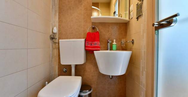 Room Barbalic Beach No.5 - central Location, near the Beach